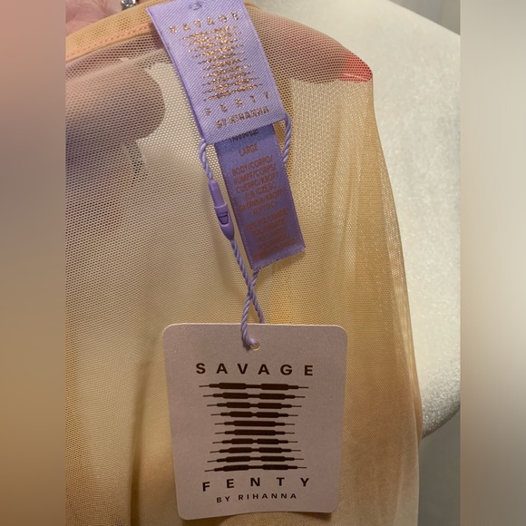 SAVAGE BY FENTY  mesh short robe - Picture 11 of 11